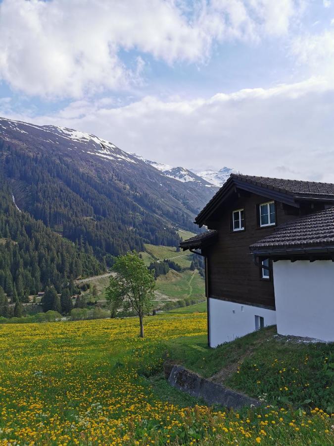 Tgesa Dutg Grond Apartamento Sedrun Exterior foto